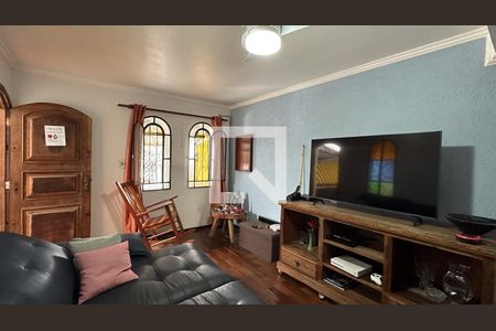 Sala de casa à venda com 3 quartos, 215m² em Vila Oratorio, São Paulo