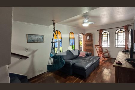 Sala de casa à venda com 3 quartos, 215m² em Vila Oratorio, São Paulo