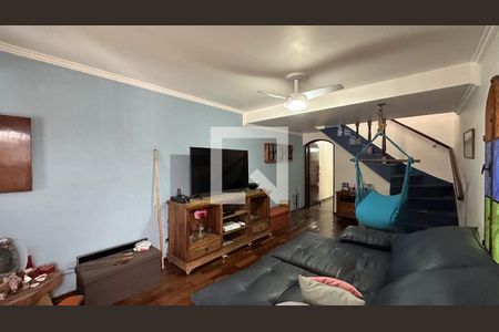 Sala de casa à venda com 3 quartos, 215m² em Vila Oratorio, São Paulo