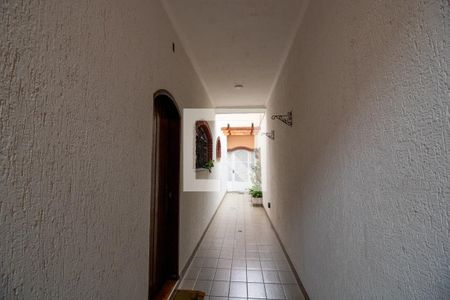 Corredor Lateral de casa à venda com 3 quartos, 110m² em Cidade Líder, São Paulo