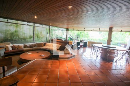 Sala de casa à venda com 5 quartos, 776m² em Cidade Jardim, São Paulo