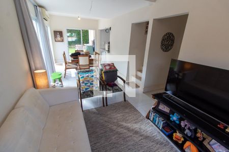 SALA de casa de condomínio à venda com 2 quartos, 140m² em Parque Xangrilá, Campinas