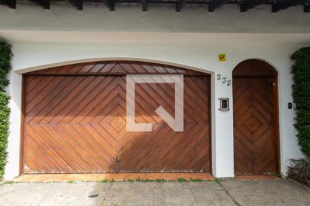 Fachada de casa à venda com 5 quartos, 287m² em Parque Cruzeiro do Sul, São Paulo