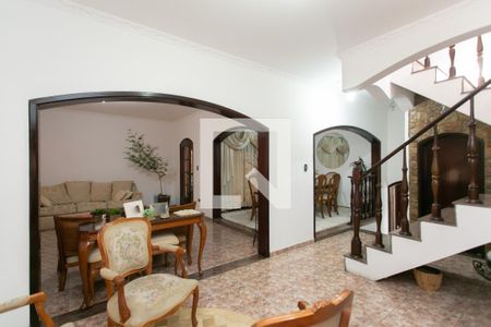 Casa à venda com 5 quartos, 287m² em Parque Cruzeiro do Sul, São Paulo