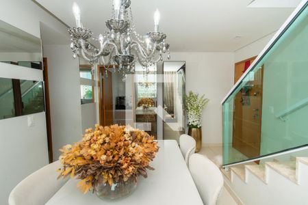 Sala de apartamento à venda com 2 quartos, 144m² em Cabral, Contagem