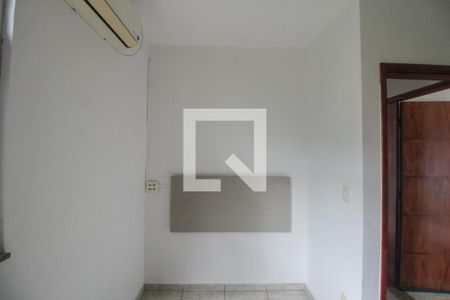 Quarto 1 de apartamento para alugar com 2 quartos, 55m² em Jardim Nova Era, Nova Iguaçu