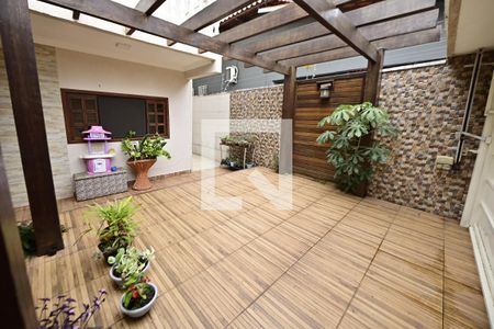 Casa para alugar com 4 quartos, 289m² em Santo Hilario, Goiânia