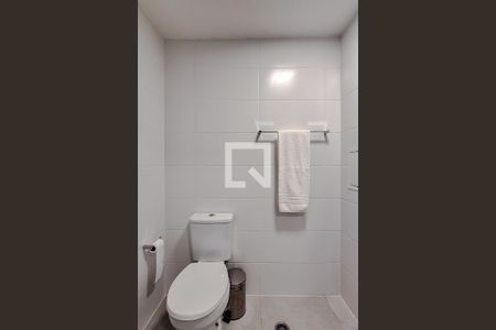 Banheiro de kitnet/studio à venda com 1 quarto, 26m² em Perdizes, São Paulo