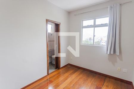Suíte de apartamento para alugar com 2 quartos, 72m² em Santa Tereza, Belo Horizonte