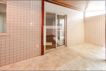 Área privativa de apartamento para alugar com 3 quartos, 110m² em Alto Caiçaras, Belo Horizonte