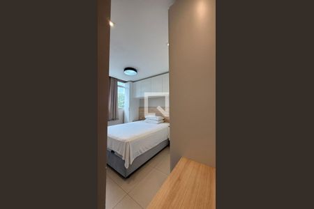 Quarto de apartamento à venda com 2 quartos, 49m² em Morro Santana, Porto Alegre