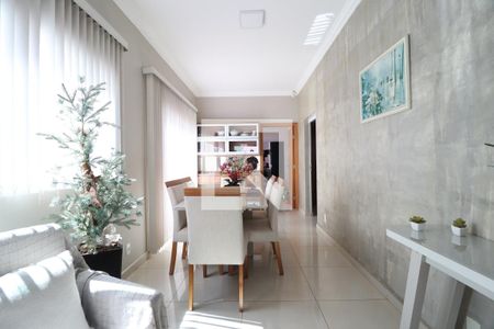 Sala de casa para alugar com 3 quartos, 160m² em Laranjeiras, Uberlândia