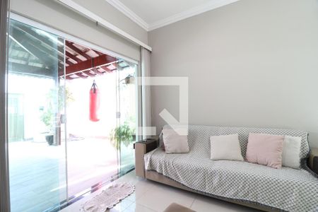 Sala de casa para alugar com 3 quartos, 160m² em Laranjeiras, Uberlândia