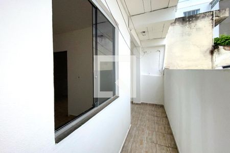 Varanda de kitnet/studio para alugar com 2 quartos, 50m² em Novo Riacho, Contagem