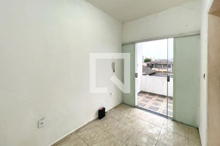 Sala de kitnet/studio para alugar com 2 quartos, 50m² em Novo Riacho, Contagem