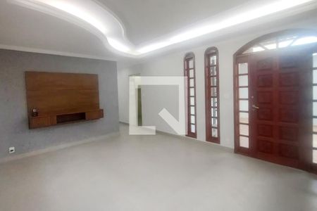 Sala de casa à venda com 3 quartos, 220m² em Jardim Vitoria, Belo Horizonte