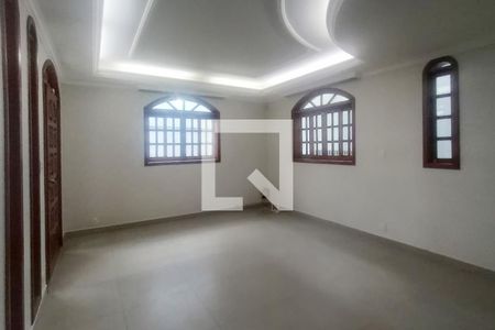 Sala de casa à venda com 3 quartos, 220m² em Jardim Vitoria, Belo Horizonte