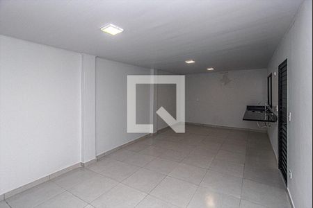 sala e cozinha_3 de casa à venda com 3 quartos, 111m² em Vila Nair, São Paulo