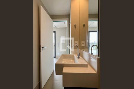 Lavabo de apartamento para alugar com 2 quartos, 130m² em Cambuí, Campinas