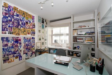 Quarto 1 de apartamento à venda com 2 quartos, 76m² em Jardim Paulista, São Paulo