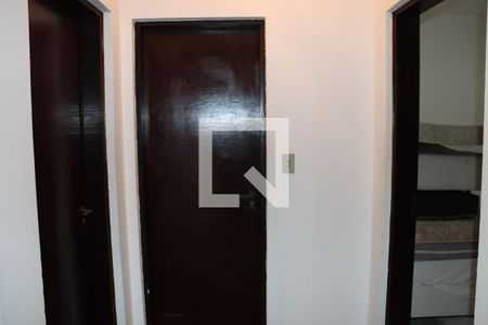 Casa para alugar com 4 quartos, 530m² em Jardim Santa Paula, Cotia