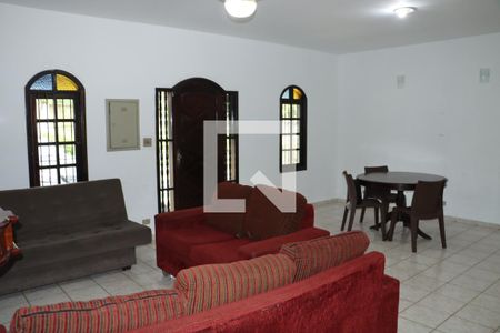 Casa para alugar com 4 quartos, 530m² em Jardim Santa Paula, Cotia