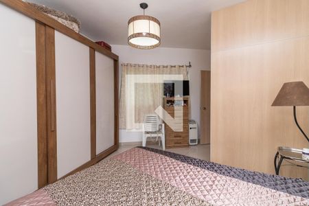 Quarto de casa à venda com 4 quartos, 300m² em Jardim Eliane, São Paulo