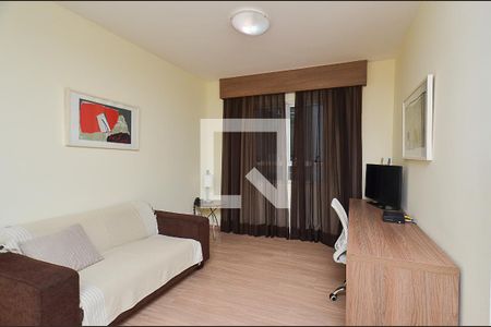 Sala  de apartamento para alugar com 1 quarto, 40m² em Barro Preto, Belo Horizonte