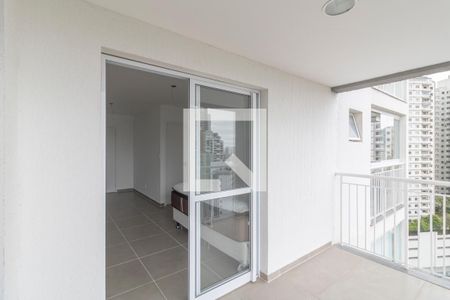 Varanda de kitnet/studio à venda com 1 quarto, 30m² em Vila Mariana, São Paulo