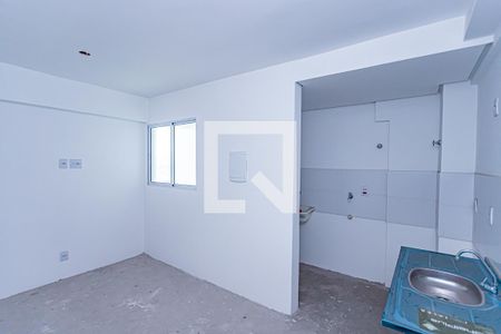 Sala, cozinha e área de serviço de apartamento à venda com 2 quartos, 48m² em Piqueri, São Paulo