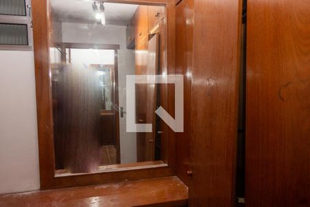 Closet de casa de condomínio para alugar com 4 quartos, 100m² em Jardim Marajoara, São Paulo