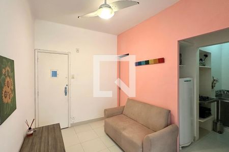 Apartamento para alugar com 1 quarto, 40m² em Leme, Rio de Janeiro