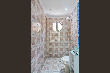 Banheiro de casa para alugar com 3 quartos, 60m² em Vila Itaberaba, São Paulo