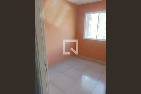 Quarto de apartamento para alugar com 2 quartos, 40m² em Vila Zat, São Paulo