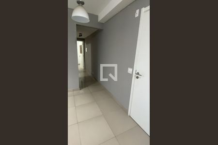Sala de apartamento para alugar com 2 quartos, 40m² em Vila Zat, São Paulo