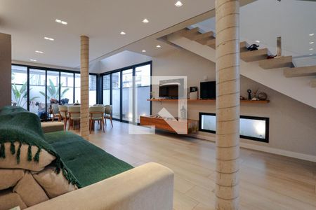 Sala de casa para alugar com 4 quartos, 220m² em Jardim Rodeio, Mogi das Cruzes