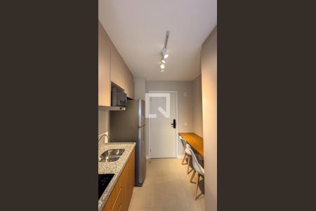 Cozinha de kitnet/studio à venda com 1 quarto, 26m² em Jardim das Acacias, São Paulo