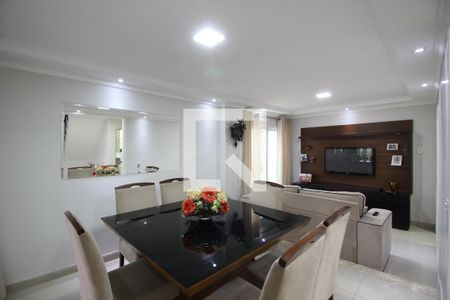 Sala de casa de condomínio para alugar com 3 quartos, 225m² em Taquara, Rio de Janeiro