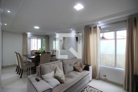 Sala de casa de condomínio para alugar com 3 quartos, 225m² em Taquara, Rio de Janeiro