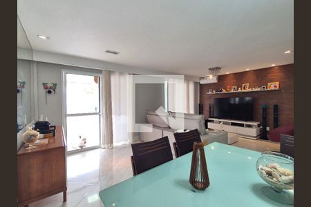 Sala  de casa de condomínio à venda com 5 quartos, 186m² em Recreio dos Bandeirantes, Rio de Janeiro