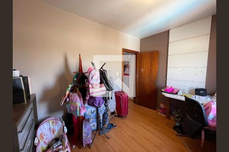 Casa à venda com 3 quartos, 248m² em Ouro Branco, Novo Hamburgo