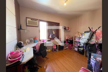 Casa à venda com 3 quartos, 248m² em Ouro Branco, Novo Hamburgo