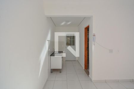 Sala/Cozinha de apartamento para alugar com 1 quarto, 22m² em Parque Grajaú, São Paulo