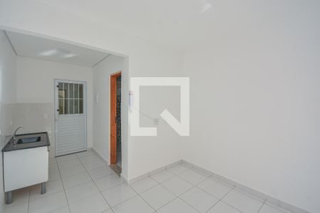 Sala/Cozinha de apartamento para alugar com 1 quarto, 22m² em Parque Grajaú, São Paulo
