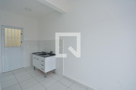 Sala/Cozinha de kitnet/studio para alugar com 1 quarto, 22m² em Parque Grajau, São Paulo