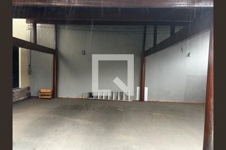 Casa para alugar com 4 quartos, 300m² em Santa Genoveva, Goiânia