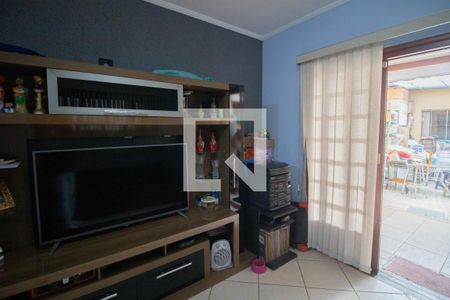 SALA DE TV de casa à venda com 3 quartos, 200m² em Vila dos Remedios, São Paulo