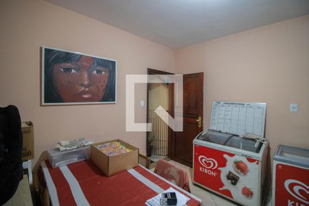 SALA DE ESTAR de casa à venda com 3 quartos, 200m² em Vila dos Remedios, São Paulo