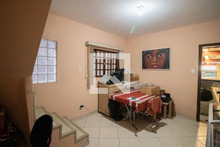 SALA DE ESTAR de casa à venda com 3 quartos, 200m² em Vila dos Remedios, São Paulo