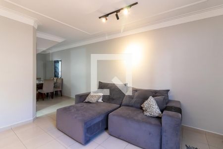 Sala de Estar de casa de condomínio à venda com 3 quartos, 200m² em Conjunto Residencial Santa Terezinha, São Paulo